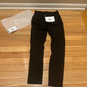 NWT Zyia active black ascend hi-rise 7/8 size 4